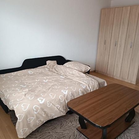 2Bdr Apt With Balcony With View- Free Parking Ξενοδοχείο Σαράγεβο Εξωτερικό φωτογραφία