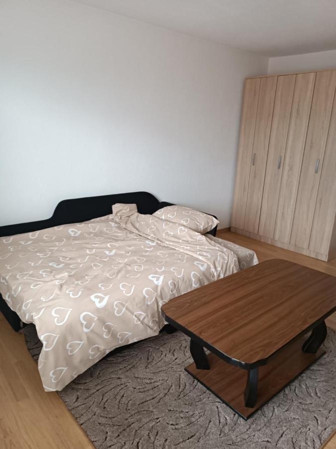 2Bdr Apt With Balcony With View- Free Parking Ξενοδοχείο Σαράγεβο Εξωτερικό φωτογραφία