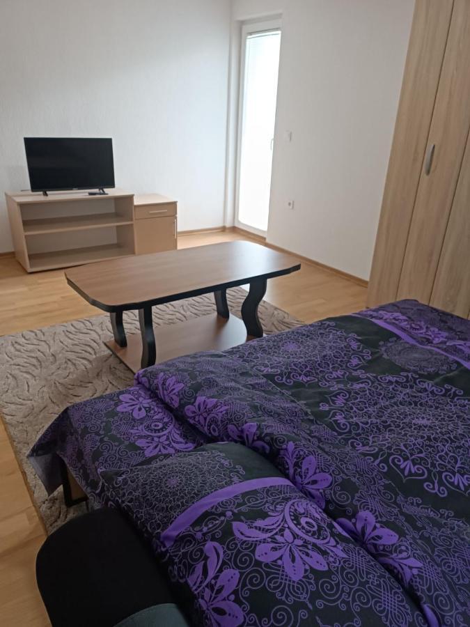 2Bdr Apt With Balcony With View- Free Parking Ξενοδοχείο Σαράγεβο Εξωτερικό φωτογραφία