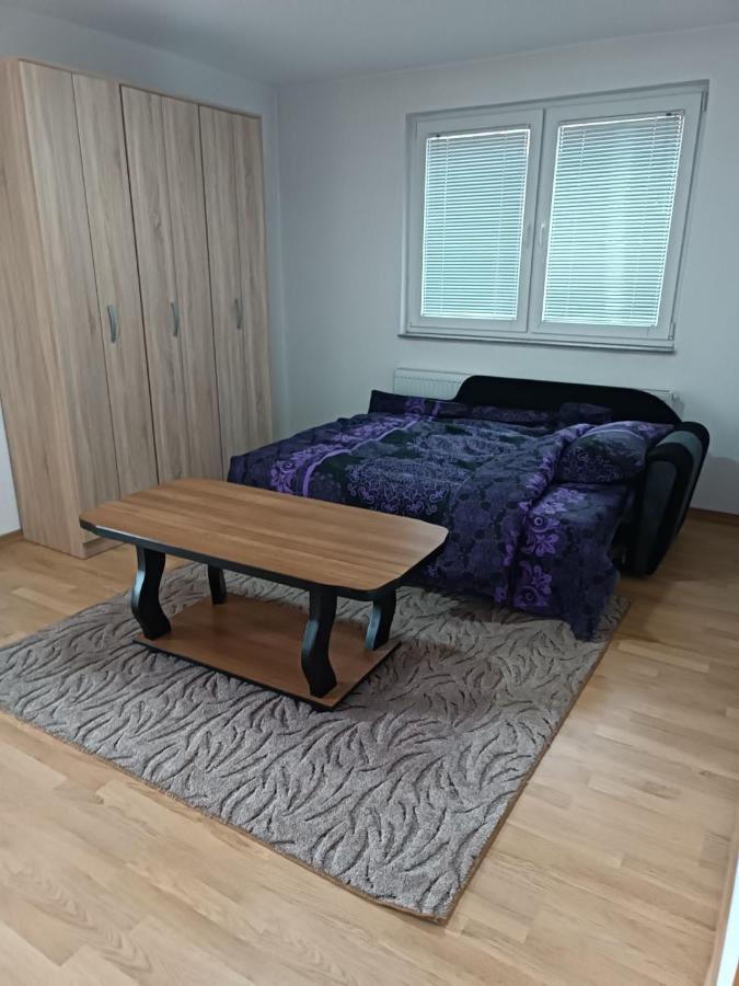 2Bdr Apt With Balcony With View- Free Parking Ξενοδοχείο Σαράγεβο Εξωτερικό φωτογραφία